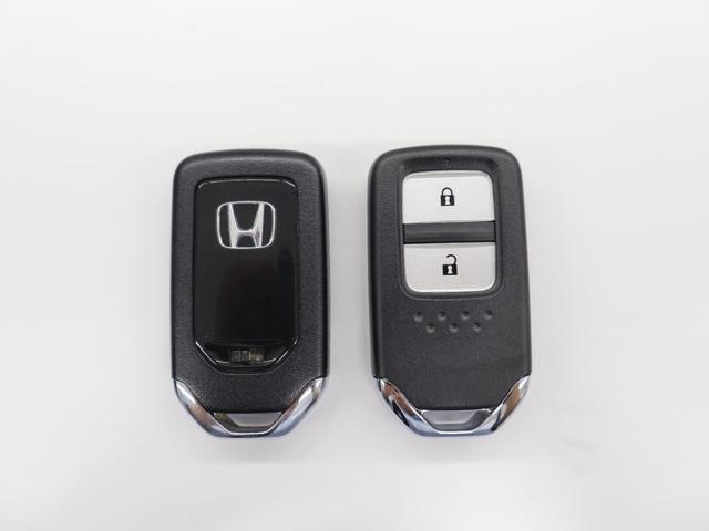 フィット e:HEVモデューロX 純正ナビ バックカメラ パーキングセンサー 横滑り防止 シートヒーター ETC LEDライト フォグ 純正AW スマートキー LEDヘッドランプ オートクルーズコントロール フルオートエアコン DVD(32枚目)