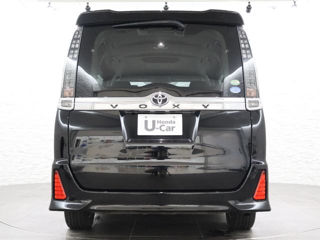 ヴォクシー ＺＳ　純正ナビ　バックカメラ　左側パワースライドドア　横滑り防止　ＥＴＣ　ＬＥＤライト　フォグ　純正ＡＷ　スマートキー　地デジ　盗難防止システム　オートエアコン　ダブルエアバッグ　ＤＶＤ再生可　ナビＴＶ（22枚目）