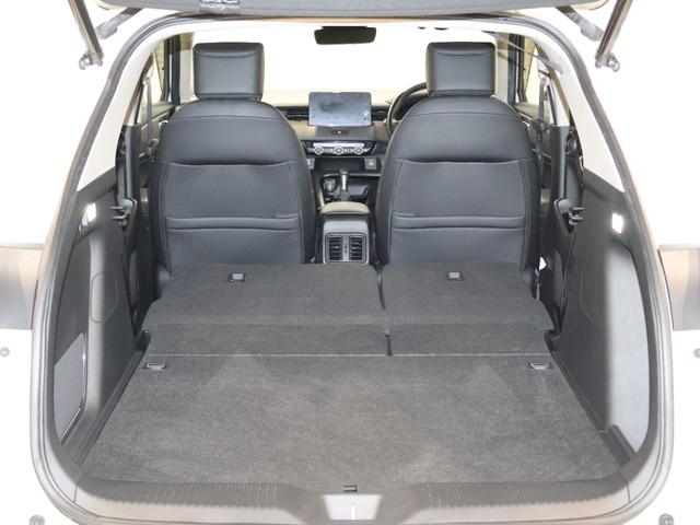 ヴェゼル ｅ：ＨＥＶＺ　純正ホンダコネクトディスプレイ　マルチビューカメラ　ホンダセンシング　ブラインドスポットインフォメーション　パーキングセンサー　横滑り防止　ＥＴＣ　ＬＥＤライト　フォグ　純正ＡＷ　スマートキー　スマキ（20枚目）