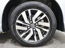 純正のアルミホイールが足元を飾ります!タイヤサイズは165/65R14になります。