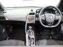 操作性に優れた運転席となります!小物入れや各ボタンの配置にこだわり、使いやすいです!座り心地もよく視認性も良好なのでロングドライブもお任せ下さい!