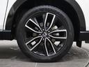純正のアルミホイールが足元を飾ります!タイヤサイズは225/50R18になります。