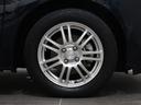 社外のアルミホイールが足元を飾ります!タイヤサイズは185/60R15になります。