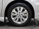 純正のアルミホイールが足元を飾ります!タイヤサイズは205/60R16になります。