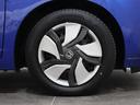 純正のホイールキャップが足元を飾ります!タイヤサイズは185/60R15になります。
