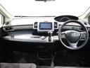 操作性に優れた運転席となります!小物入れや各ボタンの配置にこだわり、使いやすいです!座り心地もよく視認性も良好なのでロングドライブもお任せ下さい!
