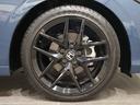 純正のアルミホイールが足元を飾ります!タイヤサイズは235/40R18になります。