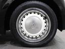 純正のホイールキャップが足元を飾ります！タイヤサイズは１５５／６５Ｒ１４になります。