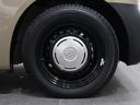 純正のホイールキャップが足元を飾ります！タイヤサイズは１５５／６５Ｒ１４になります。