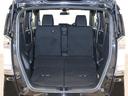 ２列目シートを倒すと、広々としたラゲッジスペースが生まれます！大きな荷物や長い荷物も簡単に収納することができます！