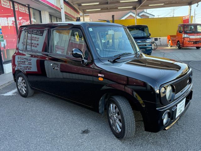 アルトラパン ＳＳ　ブラックメタリック全塗装済／プレミアブロンズ保証１年付／５ＭＴ／社外ナビ／フルセグＴＶ／Ｂｌｕｅｔｏｏｔｈ／キーレスキー／フォグランプ／ライトレベライザー／ＥＴＣ／社外１３インチアルミ（4枚目）