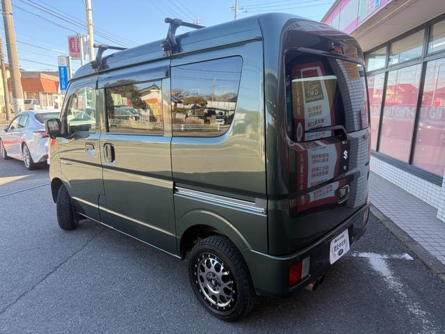 エブリイ ジョインターボ　４ＷＤ／プレミアプラチナ保証１年付／社外ナビ／フルセグＴＶ／バックカメラ／衝突軽減ブレーキ／ＸＪ０４　１４インチアルミ／ベットキット／リフトアップ／社外マフラー／パークセンサー／ＥＴＣ／キーレスキー（12枚目）