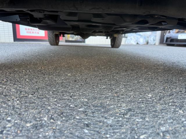 エブリイ ジョインターボ　４ＷＤ／プレミアプラチナ保証１年付／社外ナビ／フルセグＴＶ／バックカメラ／衝突軽減ブレーキ／ＸＪ０４　１４インチアルミ／ベットキット／リフトアップ／社外マフラー／パークセンサー／ＥＴＣ／キーレスキー（67枚目）