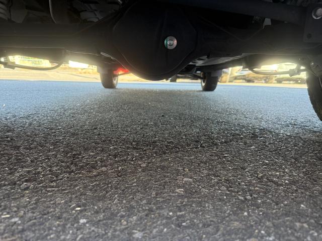 エブリイ ジョインターボ　４ＷＤ／プレミアプラチナ保証１年付／社外ナビ／フルセグＴＶ／バックカメラ／衝突軽減ブレーキ／ＸＪ０４　１４インチアルミ／ベットキット／リフトアップ／社外マフラー／パークセンサー／ＥＴＣ／キーレスキー（68枚目）