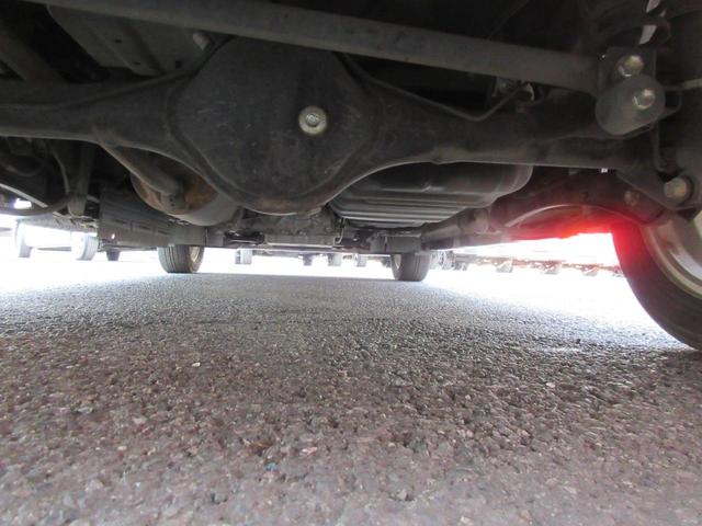 エブリイワゴン ＰＺターボスペシャル　４ＷＤ／プレミアゴールド保証１年付／ＧＭＴオリジナルフルエアロ／社外ナビ／フルセグＴＶ／バックカメラ／テクノピア　カシーナ１６インチアルミ／両側パワースライドドア／ディスチャージヘッドランプ／ＥＴＣ（41枚目）