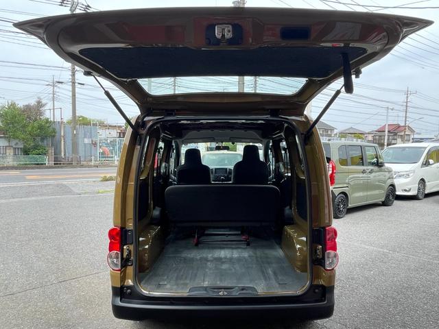 ＮＶ２００バネットバン ＤＸ　５Ｃ８サンド（ベージュ）全塗装済／プレミアゴールド保証１年付／新品マッドヴァンスＸタイプＳ　１４インチアルミ／新品オープンカントリーＲＴタイヤ／純正ナビ／フルセグＴＶ／バックカメラ／ＥＴＣ（32枚目）