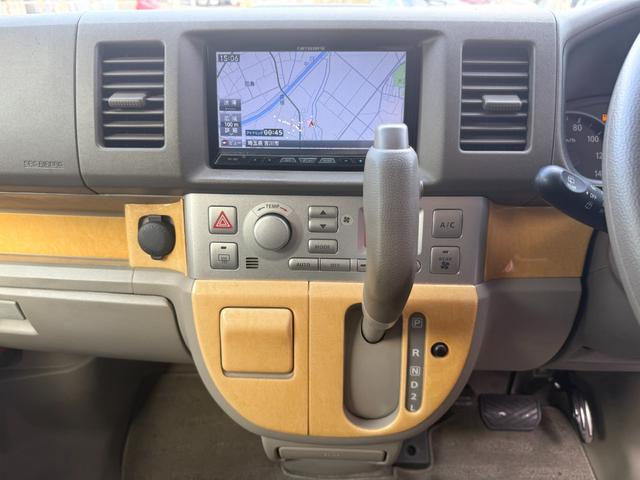 エブリイワゴン PZターボスペシャル プレミアゴールド保証1年付/社外ナビ/フルセグTV/両側自動ドア/オートステップ/フォグランプ/HID/新品ロクサーニ マルチフォルケッタ 16インチアルミ/社外エアロ/整備記録簿2枚(22枚目)