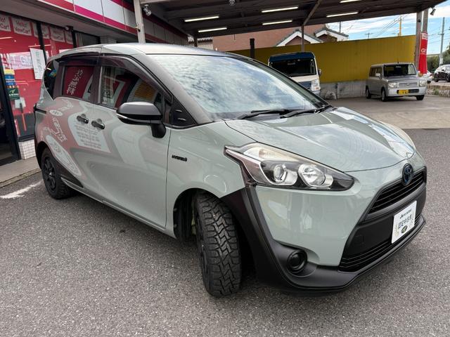 シエンタ ハイブリッドG アーバンカーキ全塗装/プレミアプラチナ保証1年付/純正ナビ/フルセグTV/Bカメラ/両側自動ドア/新品マッドヴァンス06 16インチアルミ/新品オープンカントリーRTタイヤ/ETC/スマートキー2個(4枚目)