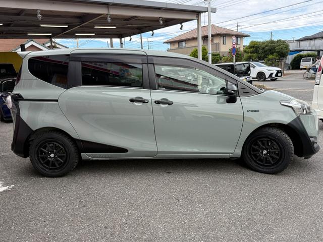 シエンタ ハイブリッドG アーバンカーキ全塗装/プレミアプラチナ保証1年付/純正ナビ/フルセグTV/Bカメラ/両側自動ドア/新品マッドヴァンス06 16インチアルミ/新品オープンカントリーRTタイヤ/ETC/スマートキー2個(6枚目)