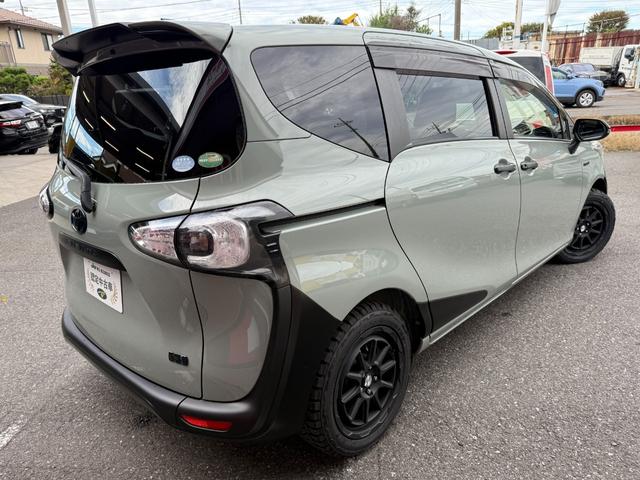 シエンタ ハイブリッドG アーバンカーキ全塗装/プレミアプラチナ保証1年付/純正ナビ/フルセグTV/Bカメラ/両側自動ドア/新品マッドヴァンス06 16インチアルミ/新品オープンカントリーRTタイヤ/ETC/スマートキー2個(8枚目)