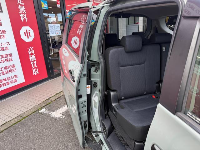 シエンタ ハイブリッドG アーバンカーキ全塗装/プレミアプラチナ保証1年付/純正ナビ/フルセグTV/Bカメラ/両側自動ドア/新品マッドヴァンス06 16インチアルミ/新品オープンカントリーRTタイヤ/ETC/スマートキー2個(42枚目)