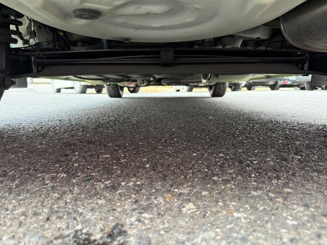 シエンタ ハイブリッドG アーバンカーキ全塗装/プレミアプラチナ保証1年付/純正ナビ/フルセグTV/Bカメラ/両側自動ドア/新品マッドヴァンス06 16インチアルミ/新品オープンカントリーRTタイヤ/ETC/スマートキー2個(58枚目)