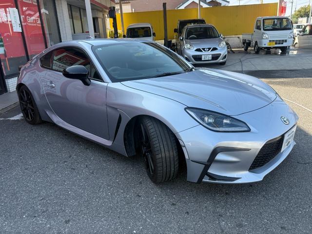 GR86 RZ プレミアプラチナ保証1年付/MT6速/純正9インチナビ/フルセグTV/Bカメラ/HKS製車高調/純正18インチアルミ/スマートキー2個/前席シートヒーター/GRパフォーマンスダンパー/GRカナード(4枚目)