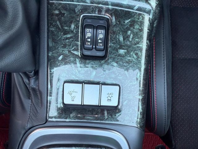 GR86 RZ プレミアプラチナ保証1年付/MT6速/純正9インチナビ/フルセグTV/Bカメラ/HKS製車高調/純正18インチアルミ/スマートキー2個/前席シートヒーター/GRパフォーマンスダンパー/GRカナード(30枚目)