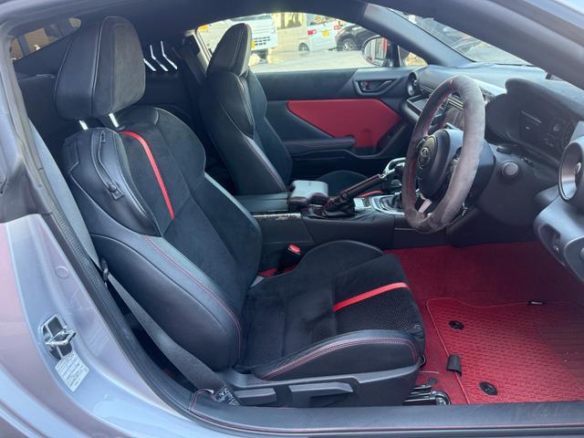 GR86 RZ プレミアプラチナ保証1年付/MT6速/純正9インチナビ/フルセグTV/Bカメラ/HKS製車高調/純正18インチアルミ/スマートキー2個/前席シートヒーター/GRパフォーマンスダンパー/GRカナード(38枚目)