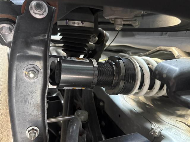 GR86 RZ プレミアプラチナ保証1年付/MT6速/純正9インチナビ/フルセグTV/Bカメラ/HKS製車高調/純正18インチアルミ/スマートキー2個/前席シートヒーター/GRパフォーマンスダンパー/GRカナード(56枚目)