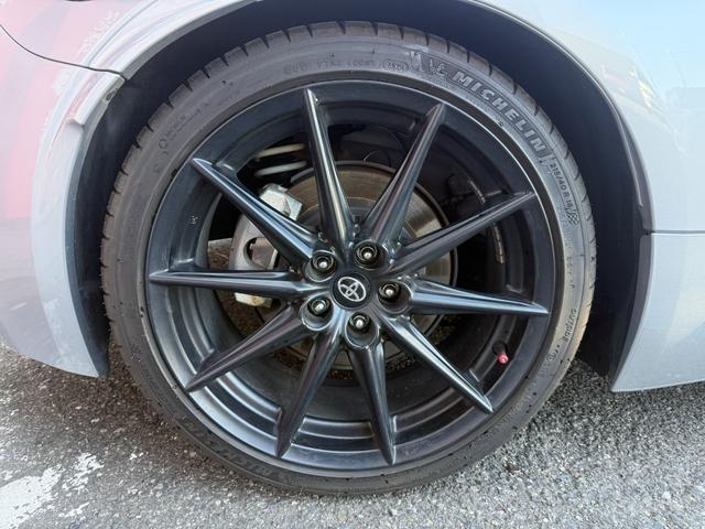 GR86 RZ プレミアプラチナ保証1年付/MT6速/純正9インチナビ/フルセグTV/Bカメラ/HKS製車高調/純正18インチアルミ/スマートキー2個/前席シートヒーター/GRパフォーマンスダンパー/GRカナード(59枚目)