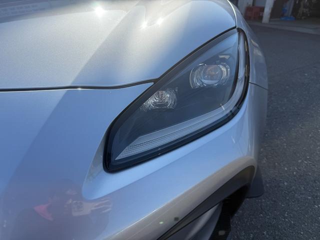 GR86 RZ プレミアプラチナ保証1年付/MT6速/純正9インチナビ/フルセグTV/Bカメラ/HKS製車高調/純正18インチアルミ/スマートキー2個/前席シートヒーター/GRパフォーマンスダンパー/GRカナード(64枚目)