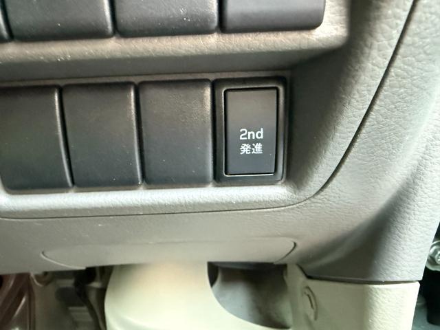 ＮＶ１００クリッパーバン ＤＸ　ＧＬパッケージ　アイビーグリーンメタリック全塗装済／プレミアプラチナ保証１年付／社外ナビ／ＴＶ／新品ヴェルザンディ　１４インチアルミ／新品マックストレックＲＴタイヤ／キーレスキー／２ｎｄ発進／整備記録簿２枚（28枚目）