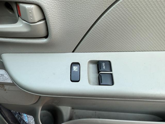 ＮＶ１００クリッパーバン ＤＸ　ＧＬパッケージ　アイビーグリーンメタリック全塗装済／プレミアプラチナ保証１年付／社外ナビ／ＴＶ／新品ヴェルザンディ　１４インチアルミ／新品マックストレックＲＴタイヤ／キーレスキー／２ｎｄ発進／整備記録簿２枚（29枚目）