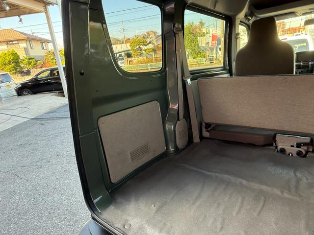 ＮＶ１００クリッパーバン ＤＸ　ＧＬパッケージ　アイビーグリーンメタリック全塗装済／プレミアプラチナ保証１年付／社外ナビ／ＴＶ／新品ヴェルザンディ　１４インチアルミ／新品マックストレックＲＴタイヤ／キーレスキー／２ｎｄ発進／整備記録簿２枚（40枚目）