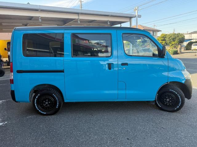 タウンエースバン ＧＬ　マイアミブルー全塗装済／プレミアプラチナ保証１年付／社外ナビ／ＥＴＣ／新品ラギット　１４インチアルミ／新品オープンカントリーＲＴタイヤ／キーレスキー／ライトレベライザー／整備記録簿３枚（6枚目）