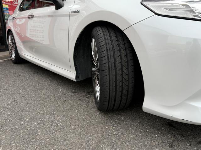 カムリ G プレミアプラチナ保証1年付/メーカーナビ/フルセグTV/バックカメラ/衝突軽減ブレーキ/新品ワーウィッククライヴァー19インチアルミ/新品ラルグス車高調/ETC2.0/スマートキー2個/整備記録簿2枚(14枚目)