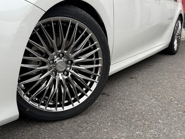 カムリ G プレミアプラチナ保証1年付/メーカーナビ/フルセグTV/バックカメラ/衝突軽減ブレーキ/新品ワーウィッククライヴァー19インチアルミ/新品ラルグス車高調/ETC2.0/スマートキー2個/整備記録簿2枚(17枚目)