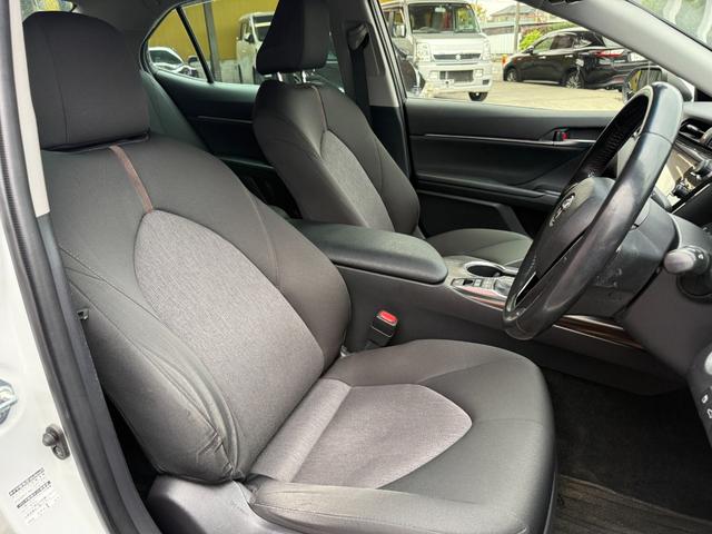 カムリ G プレミアプラチナ保証1年付/メーカーナビ/フルセグTV/バックカメラ/衝突軽減ブレーキ/新品ワーウィッククライヴァー19インチアルミ/新品ラルグス車高調/ETC2.0/スマートキー2個/整備記録簿2枚(36枚目)