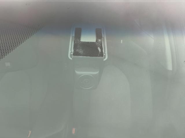 カムリ G プレミアプラチナ保証1年付/メーカーナビ/フルセグTV/バックカメラ/衝突軽減ブレーキ/新品ワーウィッククライヴァー19インチアルミ/新品ラルグス車高調/ETC2.0/スマートキー2個/整備記録簿2枚(62枚目)