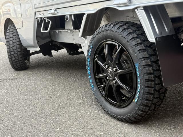 ハイゼットトラック ジャンボエクストラ　４ＷＤ／プレミアプラチナ保証１年付／純正ナビ／フルセグＴＶ／バックカメラ／衝突軽減ブレーキ／新品ヴェルザンディ　１４インチアルミ／コーナーセンサー／スマートキー／デフロック／ＬＥＤヘッドライト（18枚目）
