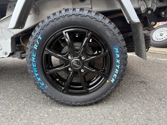 ハイゼットトラック ジャンボエクストラ　４ＷＤ／プレミアプラチナ保証１年付／純正ナビ／フルセグＴＶ／バックカメラ／衝突軽減ブレーキ／新品ヴェルザンディ　１４インチアルミ／コーナーセンサー／スマートキー／デフロック／ＬＥＤヘッドライト（43枚目）