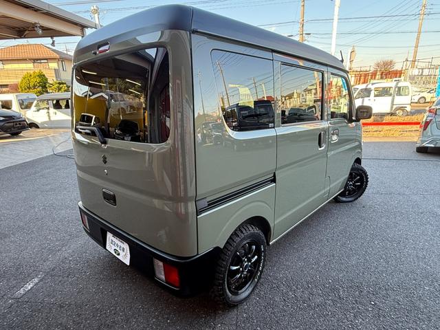 エブリイ ジョインターボ　４ＷＤ／シーダーグリーン全塗装済／プレミアプラチナ保証１年付／衝突軽減ブレーキ／ＥＴＣ／コーナーセンサー／キーレスキー／新品ザック　１４インチアルミ／新品ナンカンＭＴタイヤ（8枚目）