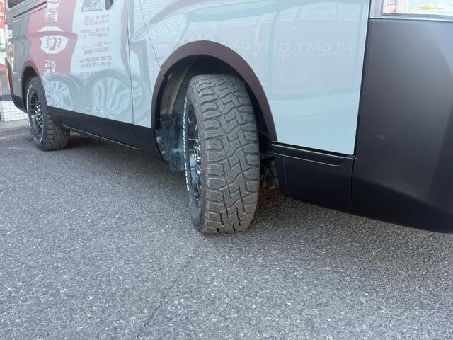 NV350キャラバンバン ロングプレミアムGX アーバンカーキ全塗装済/プレミアプラチナ保証1年付/純正ナビ/フルセグTV/バックカメラ/全方位カメラ/衝突軽減/新品M28バレット 16インチアルミ/新品オープンカントリーRTタイヤ/スマートキー(14枚目)