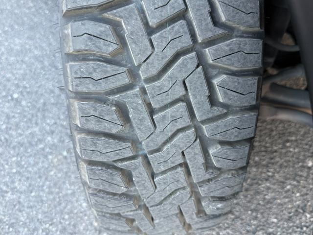 NV350キャラバンバン ロングプレミアムGX アーバンカーキ全塗装済/プレミアプラチナ保証1年付/純正ナビ/フルセグTV/バックカメラ/全方位カメラ/衝突軽減/新品M28バレット 16インチアルミ/新品オープンカントリーRTタイヤ/スマートキー(15枚目)