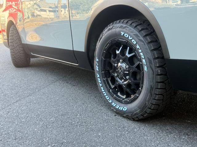 NV350キャラバンバン ロングプレミアムGX アーバンカーキ全塗装済/プレミアプラチナ保証1年付/純正ナビ/フルセグTV/バックカメラ/全方位カメラ/衝突軽減/新品M28バレット 16インチアルミ/新品オープンカントリーRTタイヤ/スマートキー(17枚目)