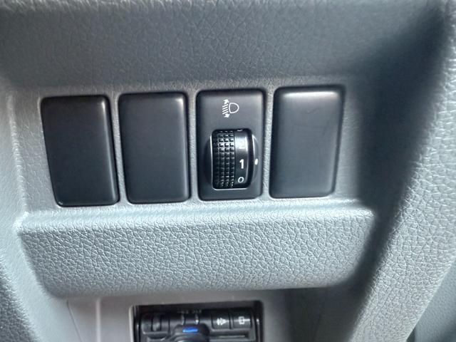 NV350キャラバンバン ロングプレミアムGX アーバンカーキ全塗装済/プレミアプラチナ保証1年付/純正ナビ/フルセグTV/バックカメラ/全方位カメラ/衝突軽減/新品M28バレット 16インチアルミ/新品オープンカントリーRTタイヤ/スマートキー(30枚目)