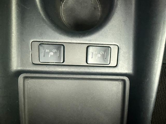 プリウス Ｓツーリングセレクション　ベージュメタリック全塗装済／プレミアプラチナ保証１年付／純正ナビ／フルセグＴＶ／バックカメラ／衝突軽減ブレーキ／新品シュタイナーＬＭＸ　１９インチアルミ／ＡＢＳ製フルエアロ／ＥＴＣ／スマートキー２個（36枚目）