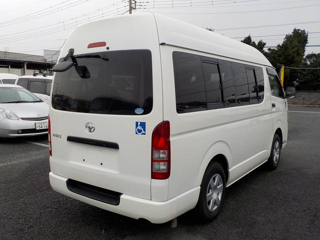 ウェルキャブ Bタイプ 車いす2脚リアリフト仕様 自動ドア(7枚目)