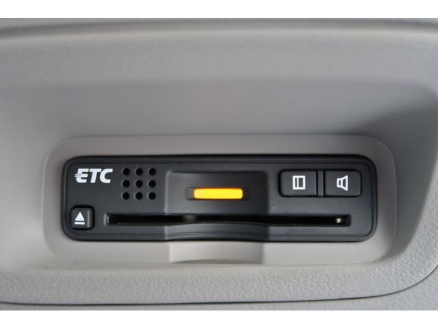 インサイト Ｌ　純正ＨＤＤインターナビ　ＣＤ　ＤＶＤ　音楽録音　外部入力端子　バックカメラ　ＥＴＣ　スマートキー　オーディオＳＷ付革巻ステア　前後ドラレコ　ウインカーミラー　Ｄバイザー　走行４．９万Ｋｍ　車検Ｒ８．９（14枚目）